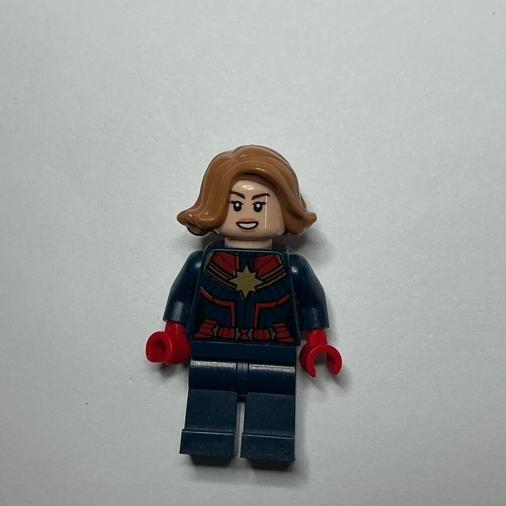 LEGO Captain Marvel Minifigure
